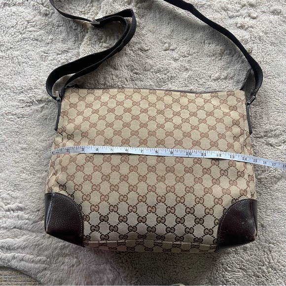 Gucci Cream and Brown Messenger Bag with Signature GG Pattern - Picture 10 of 13